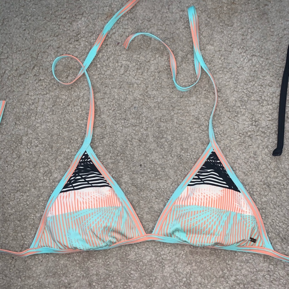 Roxy triangle bikini top